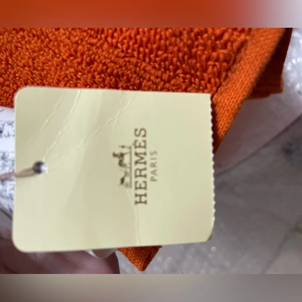 Hermes H Logo Face Towel, New With Tags.